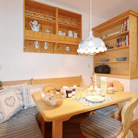 'kampm'blick Apartman *